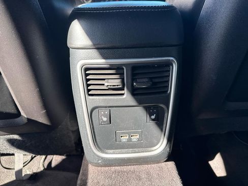 Used 2017 Dodge Charger SXT w/ Plus Group image 15