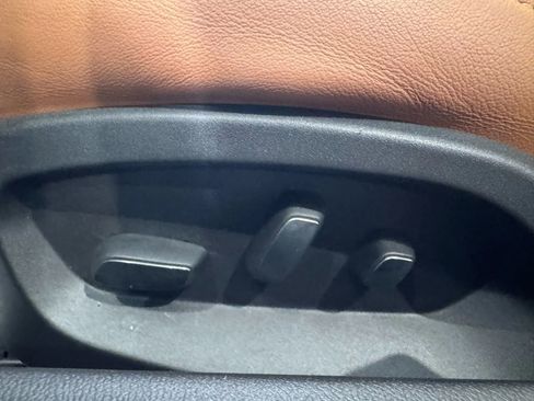 Used 2016 Chevrolet Corvette Z06 w/ 3LZ Preferred Equipment Group image 10