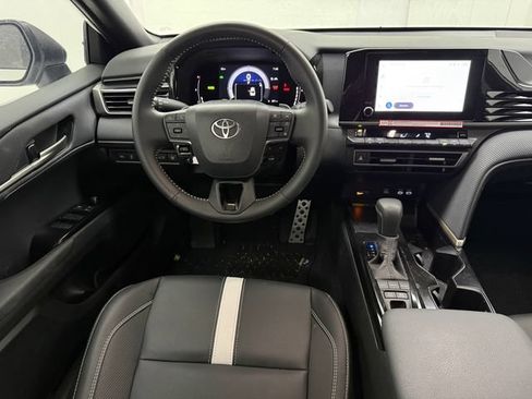 Used 2026 Toyota Camry SE w/ Convenience Package FWD image 32