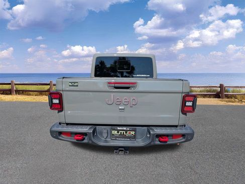 Used 2020 Jeep Gladiator Rubicon AWD/4WD image 7