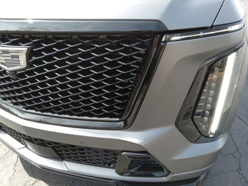 Used 2026 Cadillac Escalade V image 7