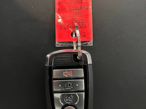 Used 2023 Ford Expedition Platinum AWD/4WD image 37