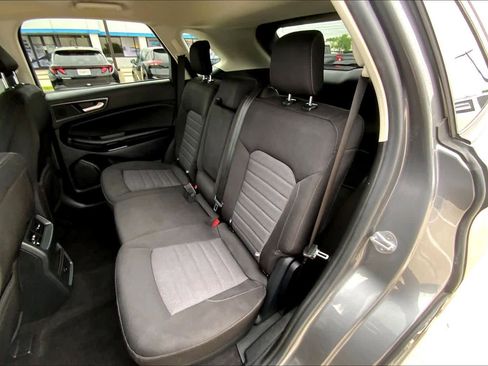 Used 2024 Ford Edge SE w/ Black Appearance Package AWD/4WD image 18