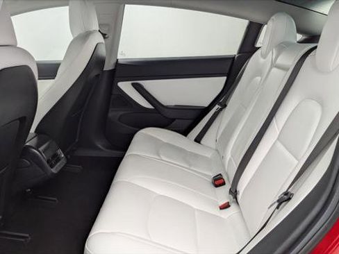 Used 2018 Tesla Model 3 Performance image 16