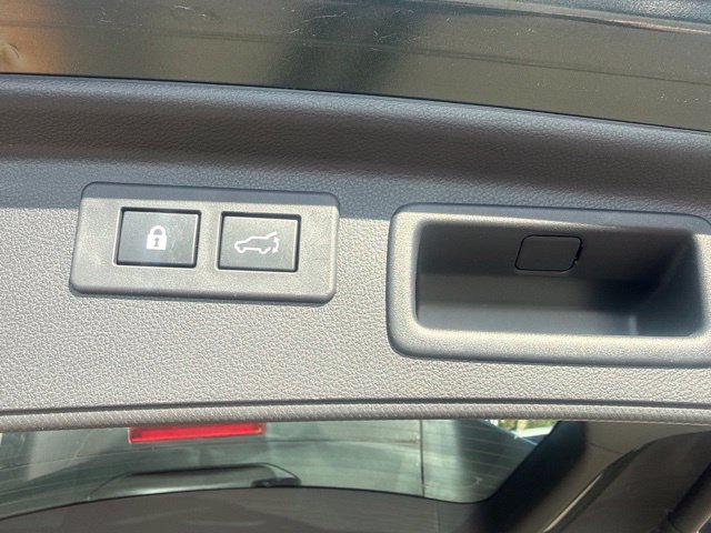 Used 2024 Subaru Forester Limited AWD/4WD image 30