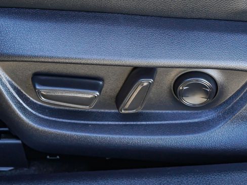 Certified 2025 Toyota Camry SE image 17