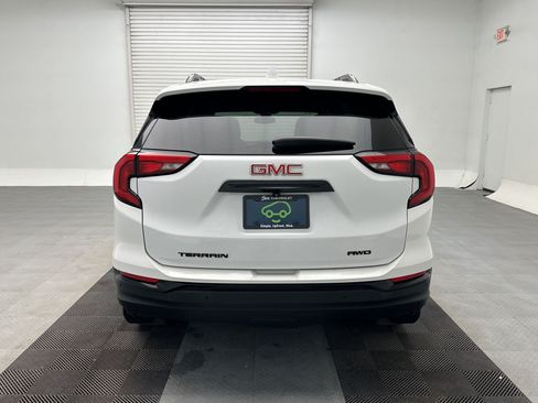 Certified 2020 GMC Terrain SLT w/ Preferred Package AWD/4WD image 10