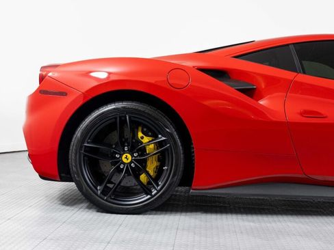Used 2017 Ferrari 488 GTB RWD image 34