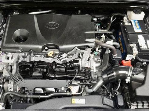 Used 2018 Toyota Camry SE image 31