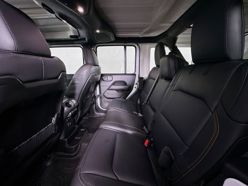 Used 2024 Jeep Wrangler Sahara w/ Technology Group image 27