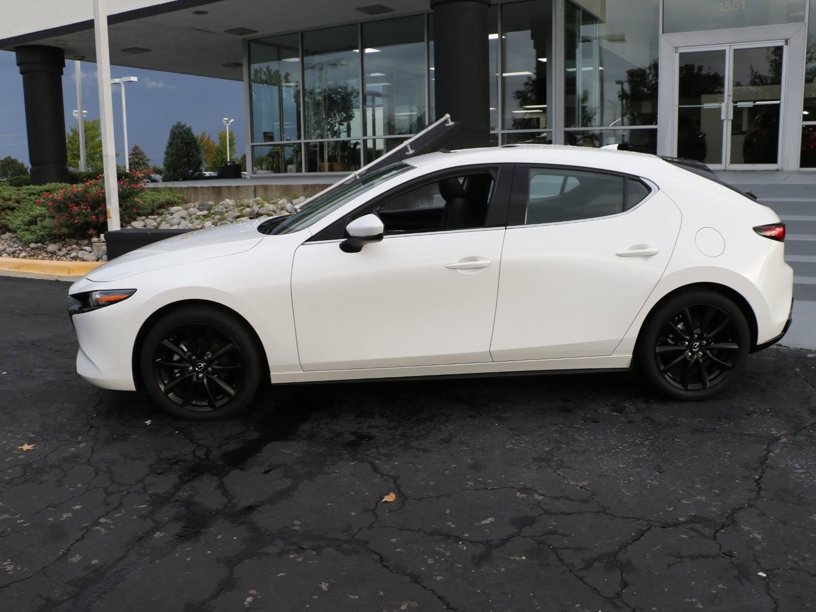Certified 2026 MAZDA MAZDA3 2.5 S Hatchback w/ Premium Pkg FWD image 2