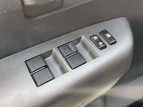 Used 2012 Toyota Tundra SR5 image 16