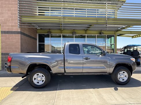 Used 2023 Toyota Tacoma SR image 9