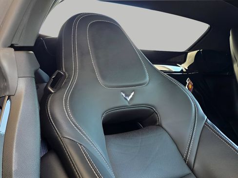 Used 2018 Chevrolet Corvette Stingray Convertible w/ 2LT Preferred Equipment Group RWD image 10