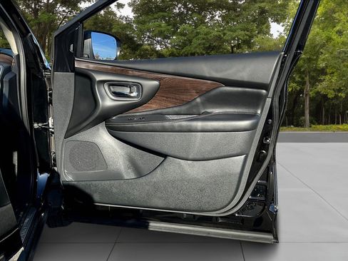 Used 2021 Nissan Murano Platinum w/ Cargo Package image 31