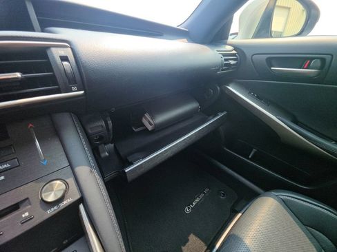 Used 2019 Lexus IS 300 F Sport AWD/4WD image 23