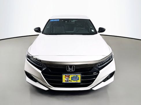 Used 2022 Honda Accord Sport image 2