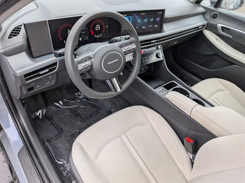 Used 2025 Hyundai Sonata SEL image 14