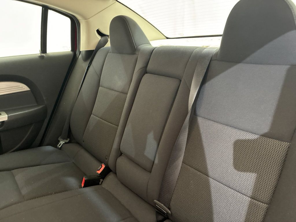 Used 2010 Chrysler Sebring Touring FWD image 9
