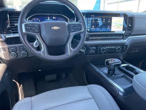 Used 2023 Chevrolet Silverado 1500 LTZ image 9