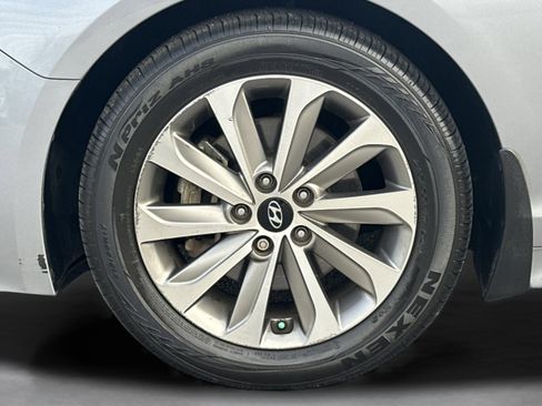 Used 2015 Hyundai Sonata Sport w/ Option Group 04 image 13