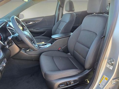 Used 2021 Chevrolet Malibu LT image 13