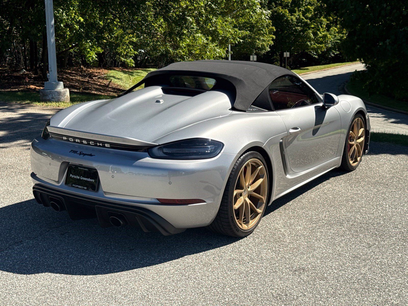 Certified 2022 Porsche 718 Boxster Spyder RWD image 7