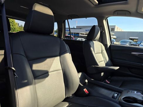 Certified 2022 Honda Pilot Special Edition image 8