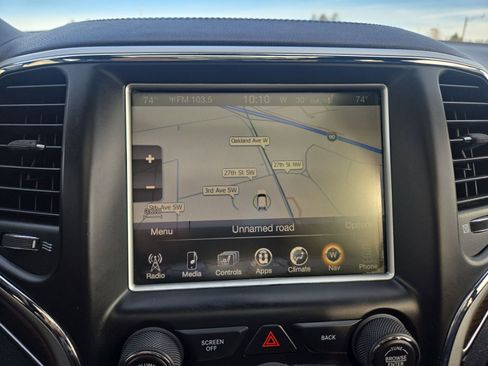 Used 2016 Jeep Grand Cherokee Overland image 18