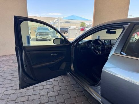 Used 2024 Nissan Sentra SV FWD image 10