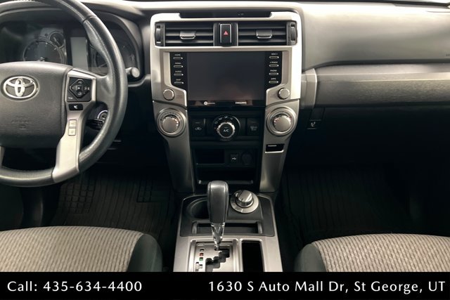 Used 2020 Toyota 4Runner SR5 AWD/4WD image 13