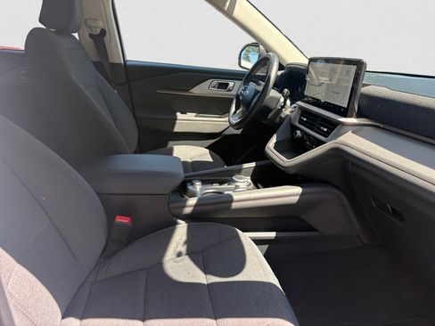 Certified 2025 Ford Explorer Active AWD/4WD image 26