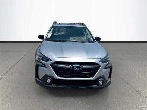 Used 2024 Subaru Outback Premium AWD/4WD image 2