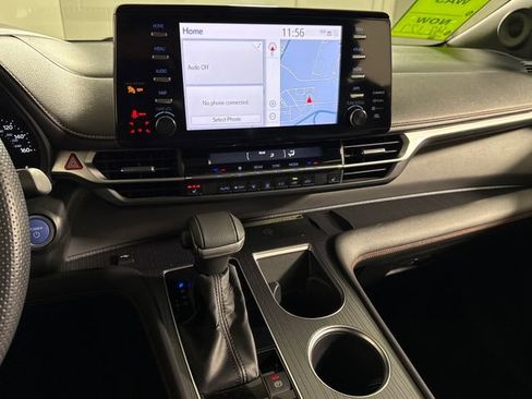 Used 2023 Toyota Sienna XSE w/ XSE Plus Package AWD/4WD image 34