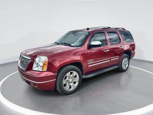 Used 2013 GMC Yukon SLT w/ Texas Edition RWD image 1