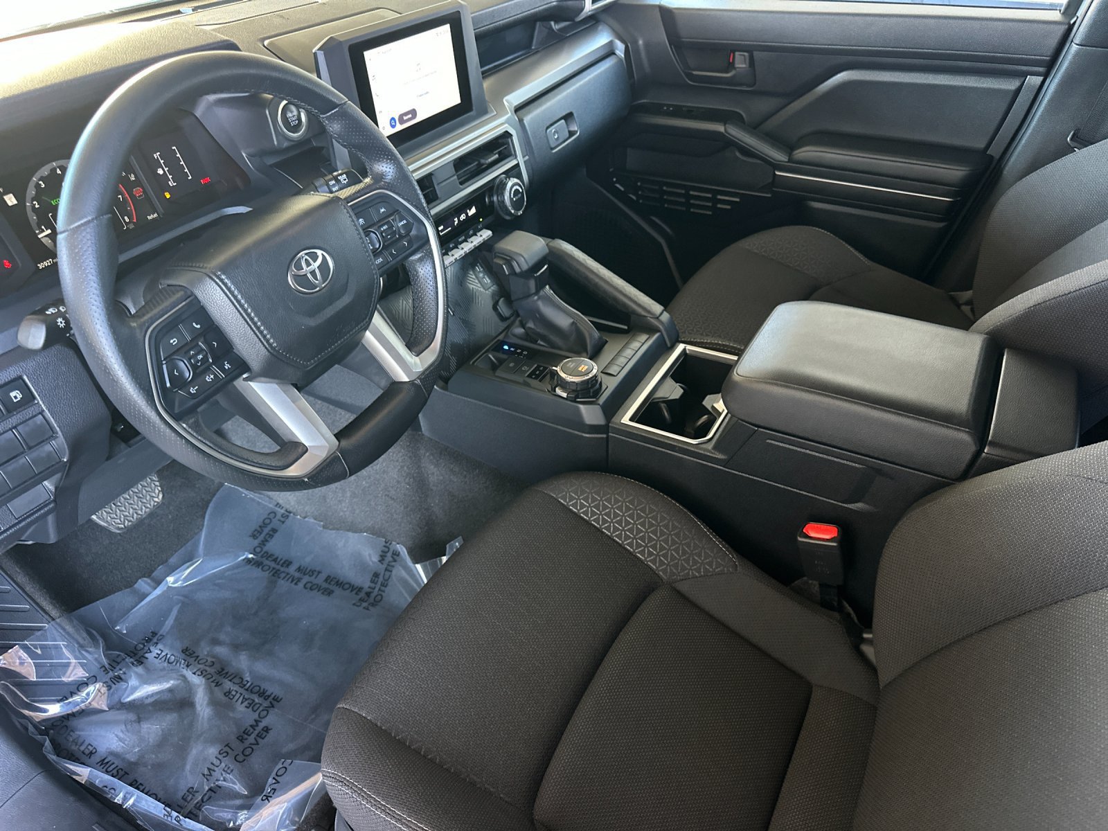 Used 2025 Toyota 4Runner SR5 AWD/4WD image 9