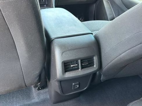 Used 2022 Chevrolet Equinox LT FWD image 20