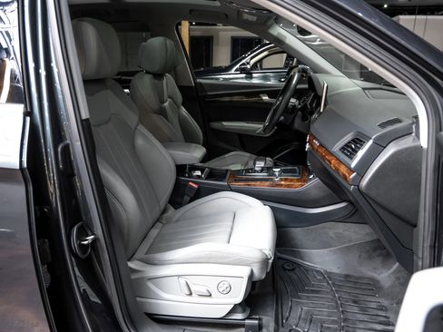 Used 2018 Audi Q5 Prestige image 40