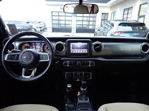 Used 2021 Jeep Wrangler Unlimited Sahara w/ LED Lighting Group AWD/4WD image 20