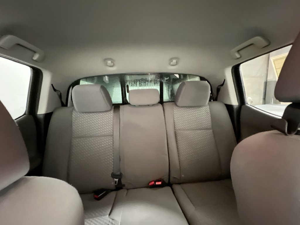 Used 2021 Toyota Tacoma SR5 RWD image 29