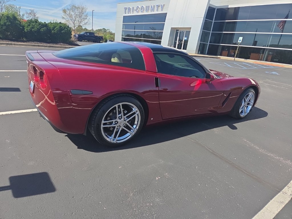 Used 2006 Chevrolet Corvette Coupe w/ Preferred Equipment Group RWD image 5