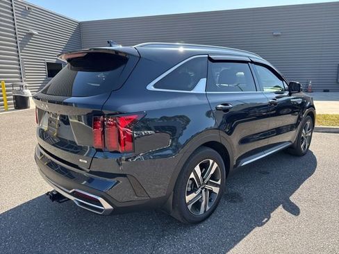 Used 2024 Kia Sorento EX AWD/4WD image 7