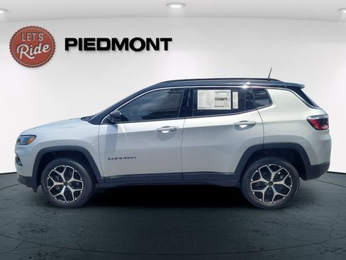 New 2026 Jeep Compass Limited AWD/4WD image 9