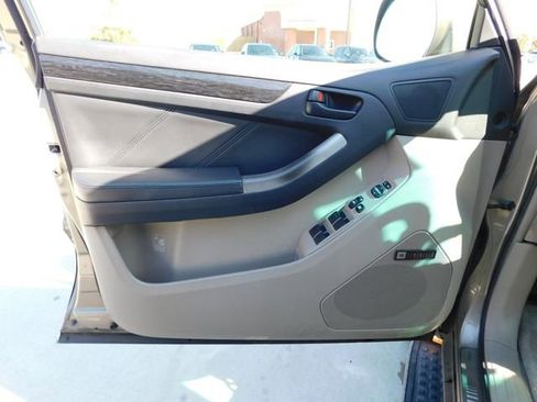 Used 2007 Toyota 4Runner Limited image 12