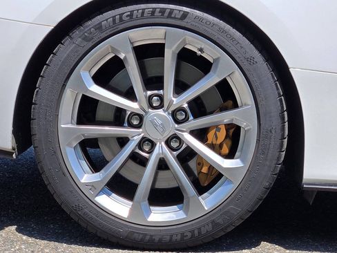 Used 2016 Cadillac ATS V w/ Carbon Fiber Package RWD image 26