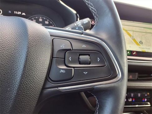 Used 2023 Buick Envision Avenir image 15