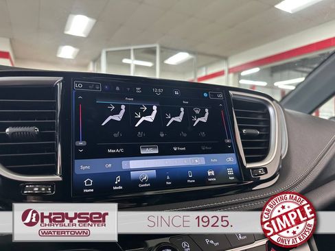 New 2026 Chrysler Pacifica Limited w/ S Appearance Package AWD/4WD image 25