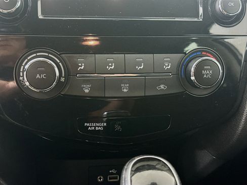 Used 2020 Nissan Rogue S w/ Special Edition Package FWD image 22