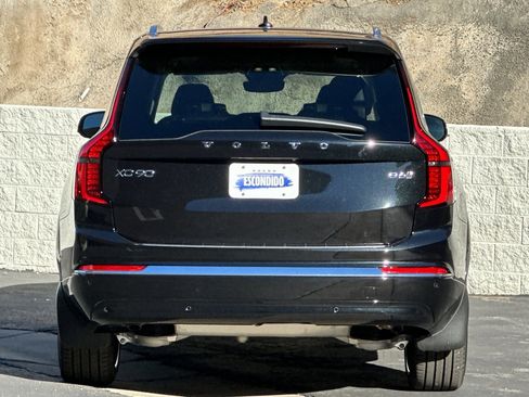 New 2026 Volvo XC90 B6 Ultra w/ Lounge Package image 6