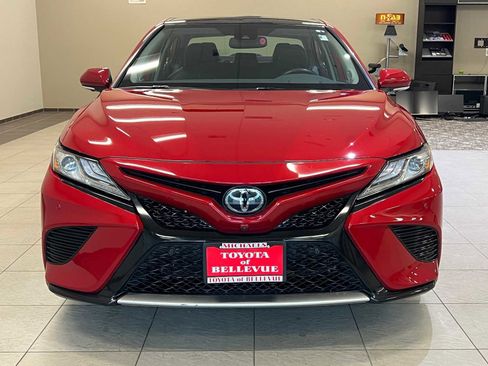 Used 2019 Toyota Camry XSE image 8